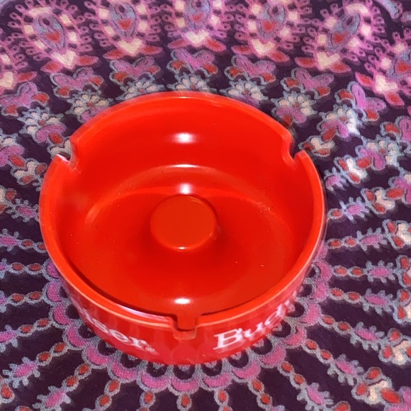 VTG 80s Budweiser Ashtray. Red Plastic approx. 3.75”. - Picture 6 of 9
